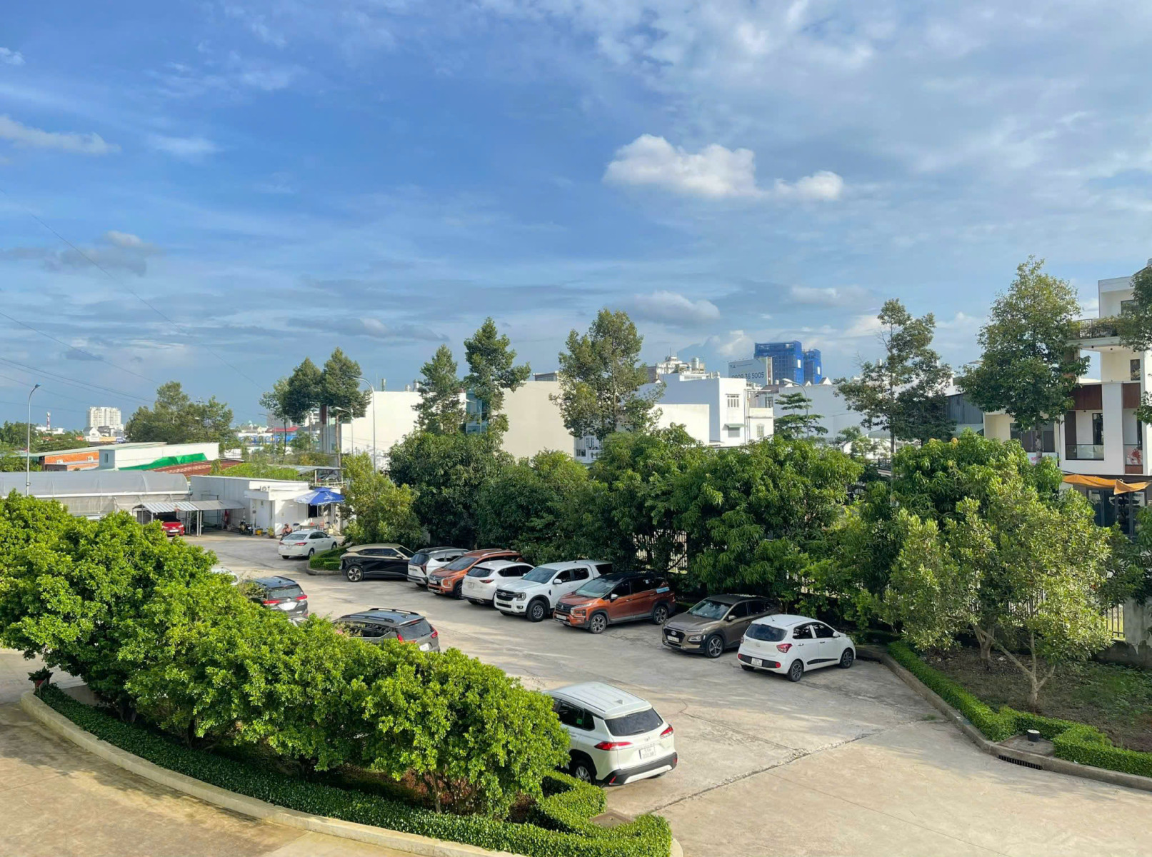 Cho thuê bãi đỗ xe